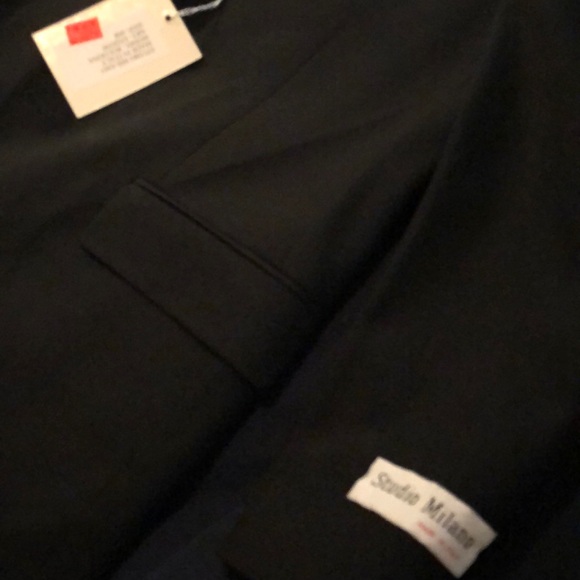 Jacket - Picture 3 of 4